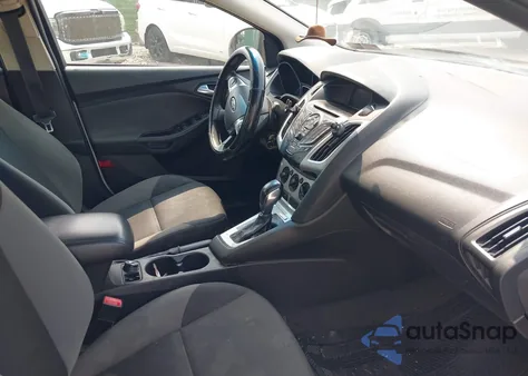 2014 Ford Focus Se z USA, uszkodzony, nr VIN 1FADP3F25EL344443